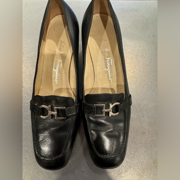 Salvatore Ferragamo Shoes - Salvadore Ferragamo black shoes barely used‎ 5.5